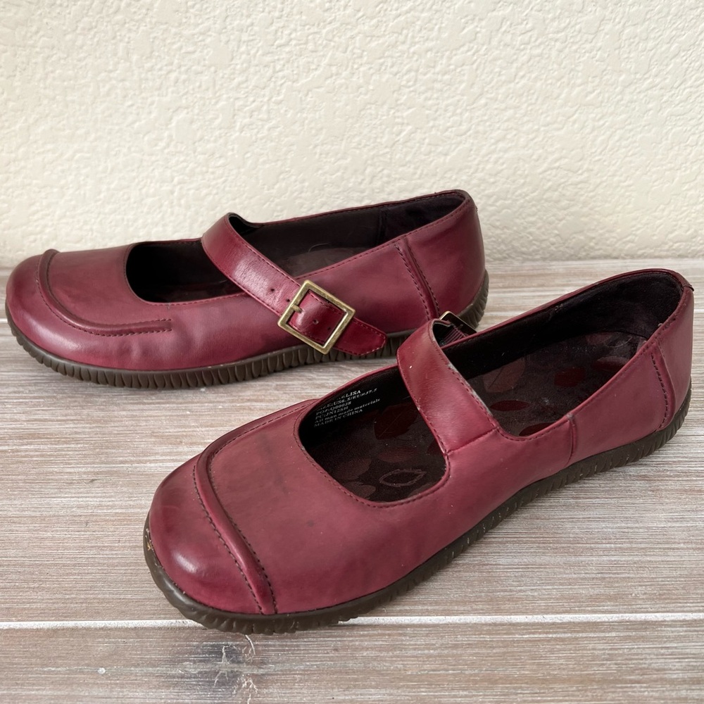 Orthaheel by Vionic Burgundy Mary Jane Flats Comfort Shoes Size 6.5